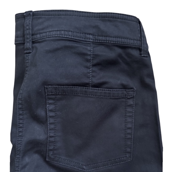 H&M Cropped Black Pants (Size 8) - Picture 4 of 6